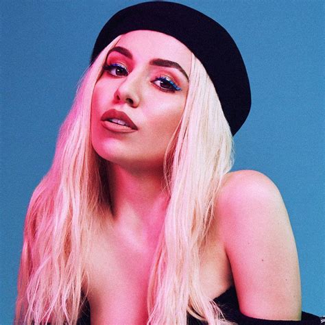 sexy ava max|3.676 Ava Max Fotos und hochauflösende Bilder